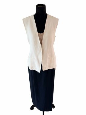 Club Monaco Vest w/Sheer Pleat Silk Back